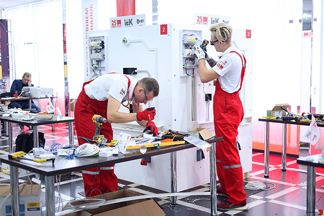 2_0O3A2663.jpg 2_0O3A2663.jpg