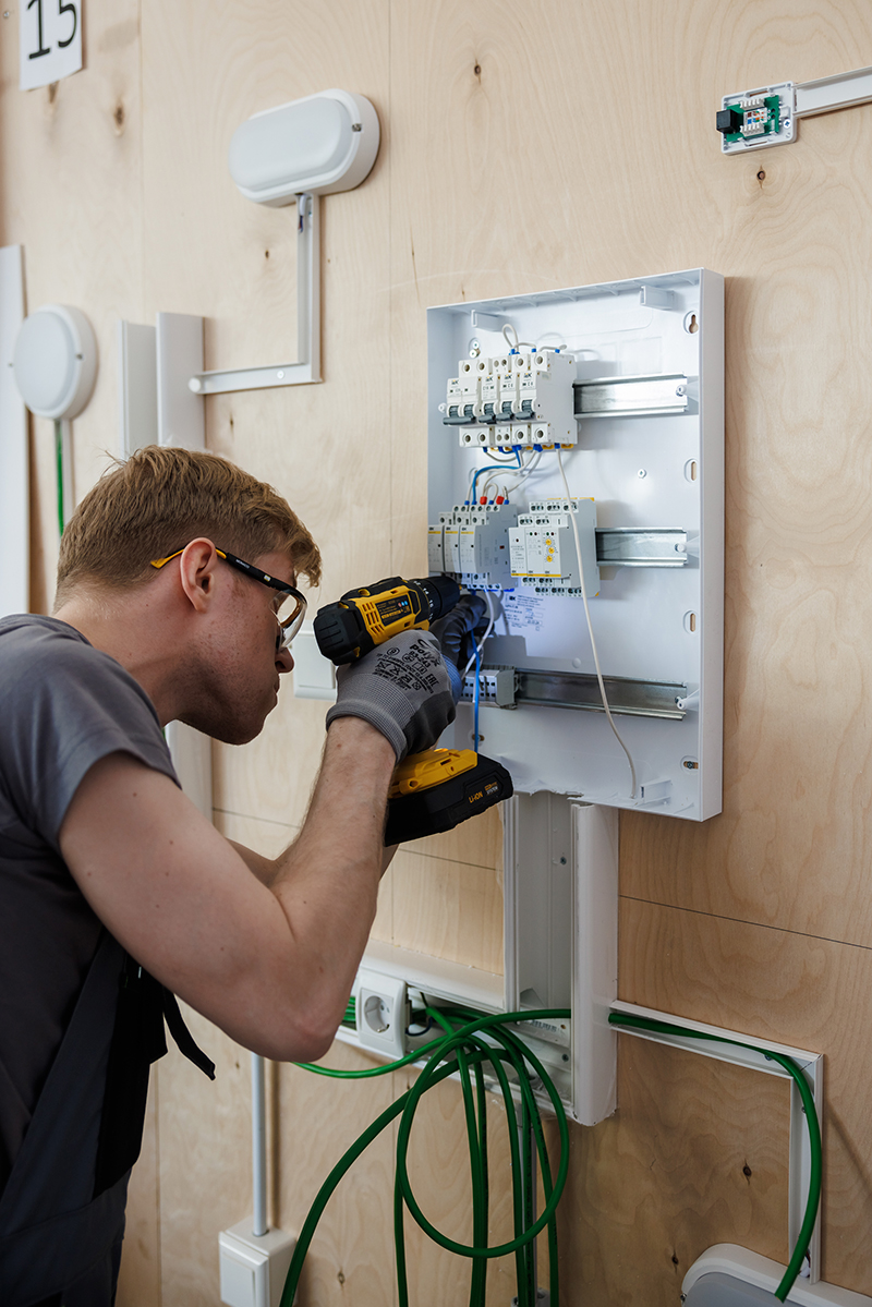 12_0R8A0903.jpg 12_0R8A0903.jpg