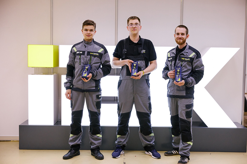 9_TDS_8085_resized-(1).jpg 9_TDS_8085_resized-(1).jpg